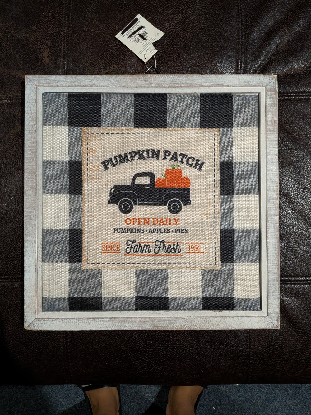 BNWT Pumpkin Patch Farm Fresh Wooden Frame Plaque With Hooks - Black & Cream